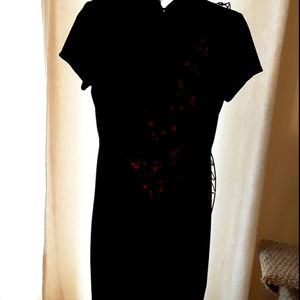 Black and red velvet dress